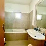 T2 Com Piscina- De *